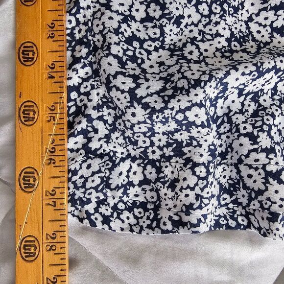 EUC OLD NAVY FLORAL V NECK SOFT JUMPSUIT SIZE SMALL - Picture 15 of 16